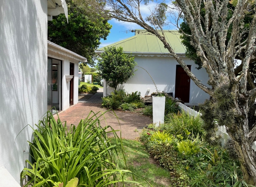 2 Bedroom Property for Sale in West Bank Eastern Cape